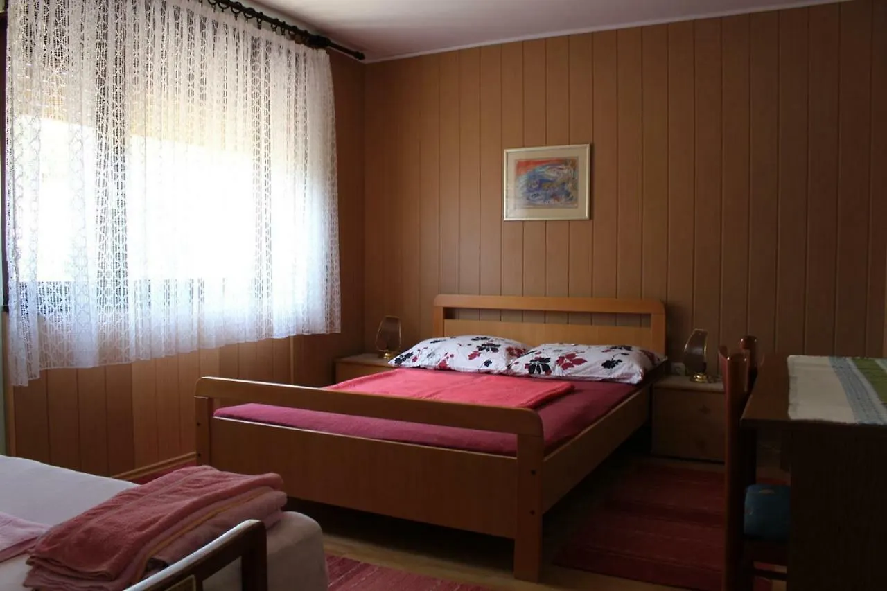 Fran Apartment Crikvenica 0*,
